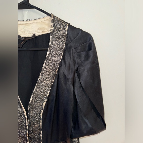 BCBGMAXAZRIA Women’s Black & Cream 100% Silk Lace Button Down Blouse Size Medium - Picture 4 of 6